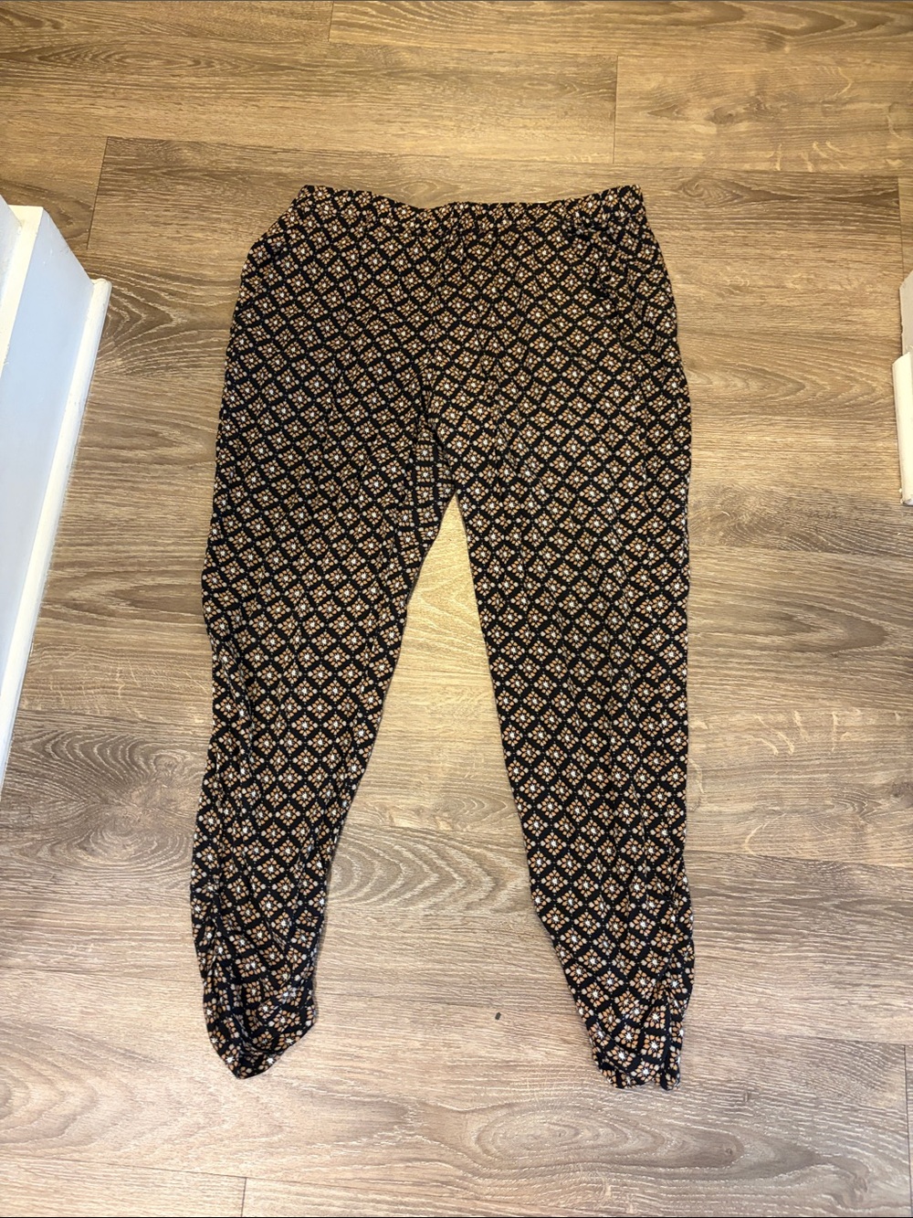 Ella Moss Black Floral Print Top with Tan Accents